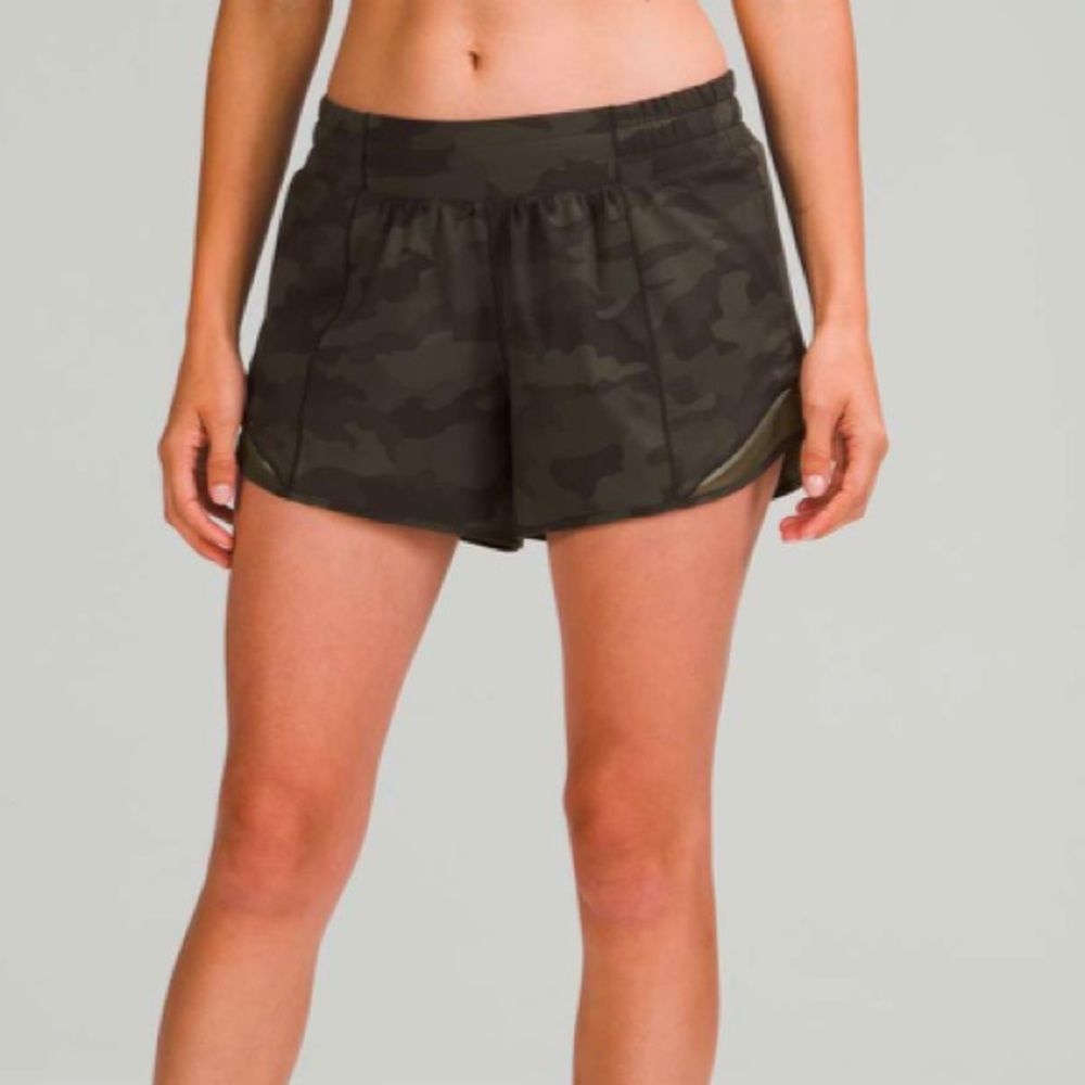 LULULEMON HOTTY HOT LOW-RISE LINED SHORT